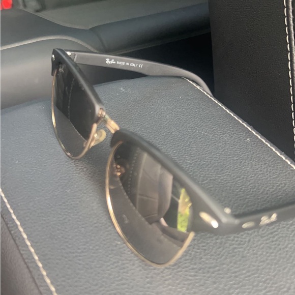 NEW RAY BANS!!!! WORN ONCE - Picture 2 of 6